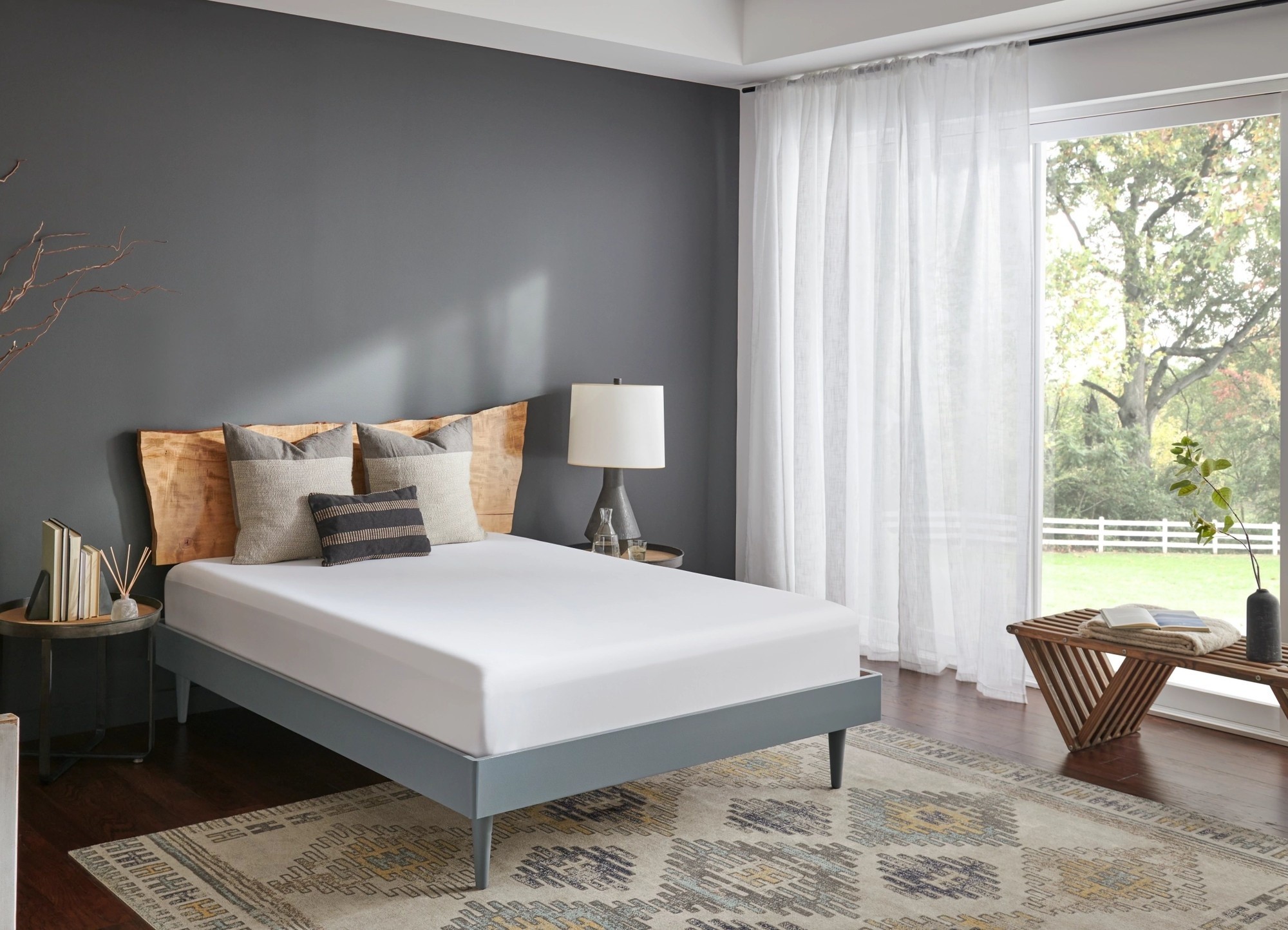 Mattress protector on a dressed bed (TRS)